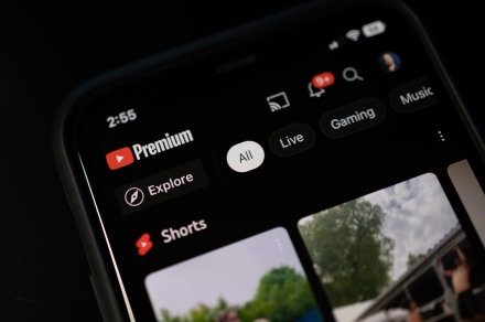 how-to-play-youtube-in-the-background-on-iphone-and-android